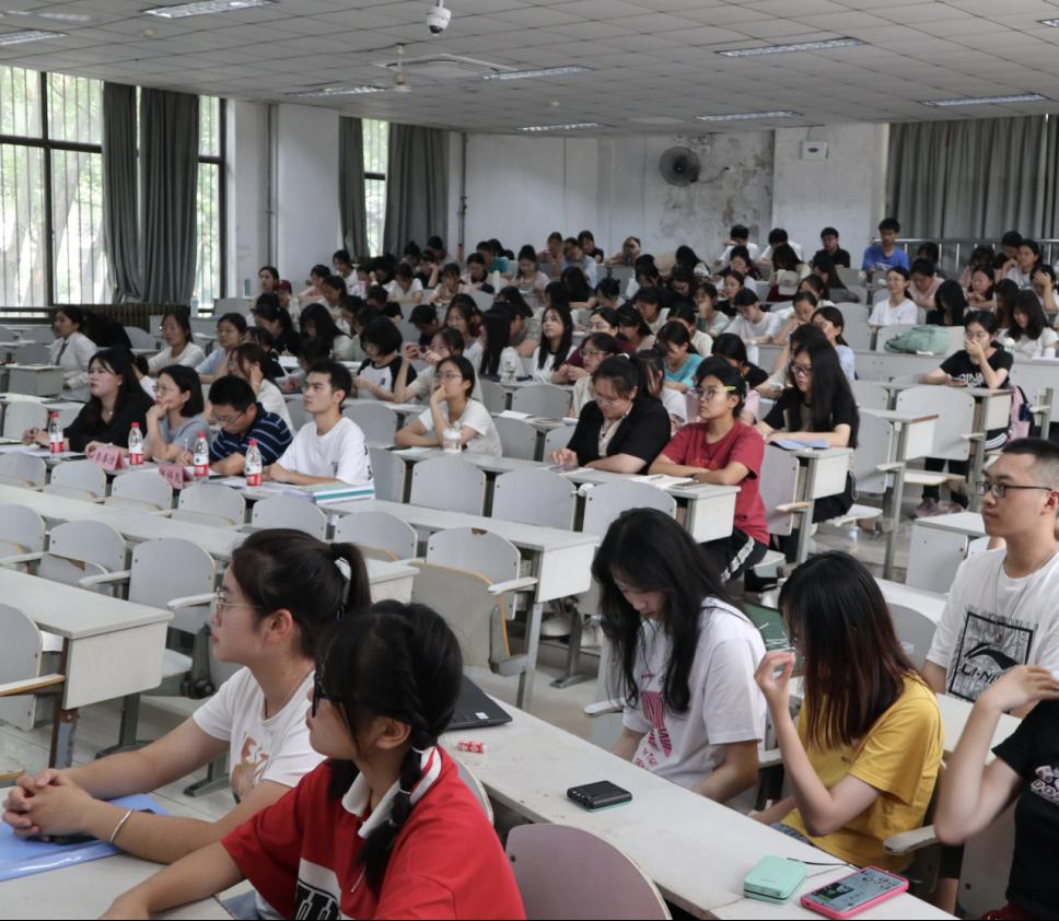 皇冠体育官网